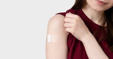 Si i analizojmë efektet anësore të panjohura të Covid-19?