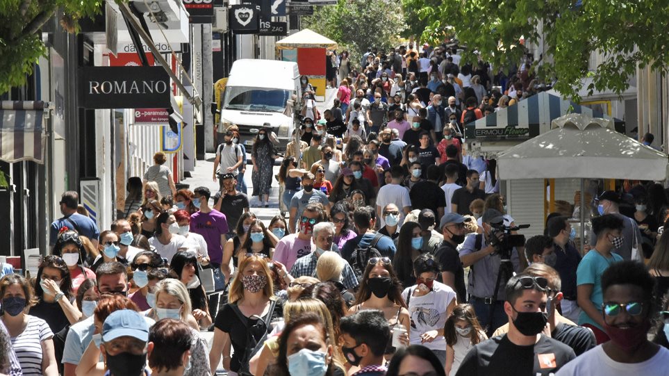 50 viktima dhe mbi 1 mijë raste me Covid në 24 orë në Greqi