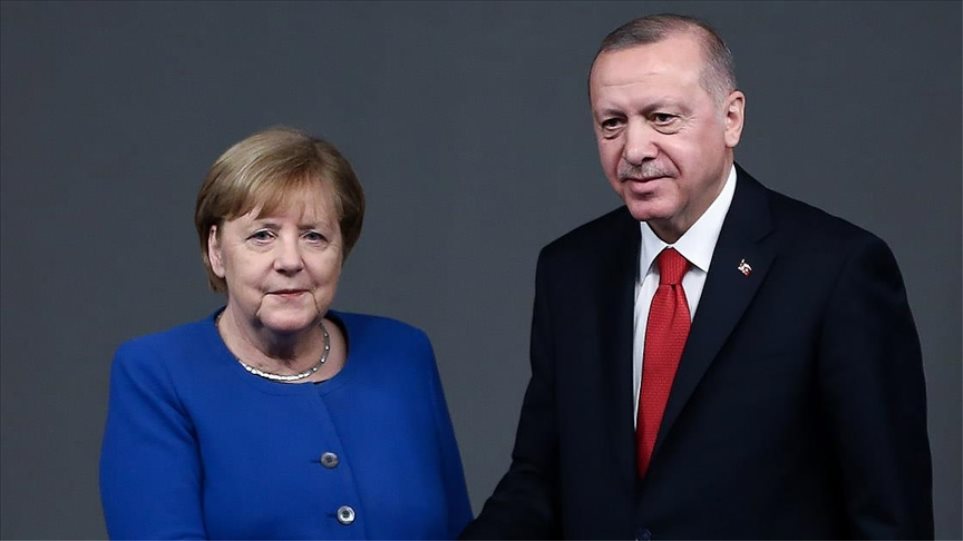 Erdogan i ankohet Merkelit për Greqinë: Bëjnë veprime provokuese