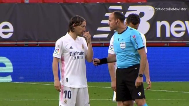 “Të shohim nëse mund të na japësh penallti”, Modric “xixa” me Lahoz ndaj Bilbaos