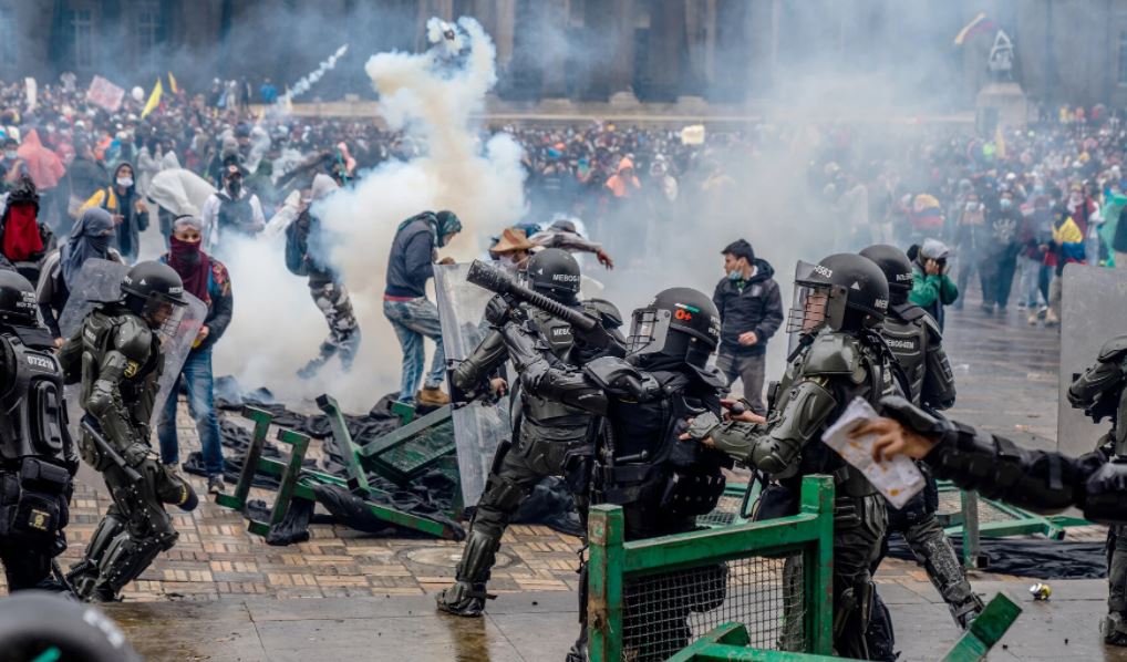 Protestat në Kolumbi, shkon në 24 numri i viktimave