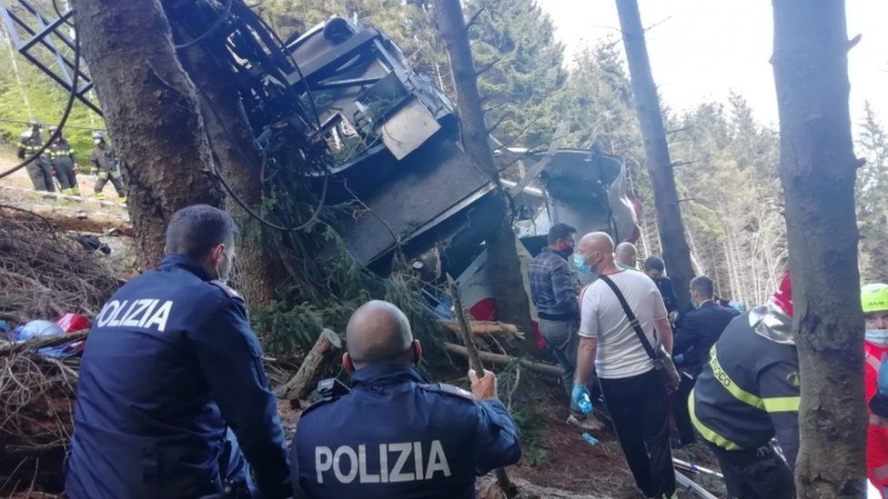 Vetëm 1 i mbijetuar, 14 persona humbën jetën nga rënia e teleferikut në Itali