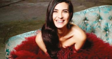 “Elif” e lidhur me biznesmenin turk? Çfarë thuhet rreth romancës së tyre