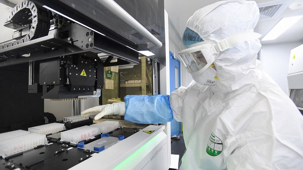 Origjina e koronavirusit, përshkallëzohet lufta verbale SHBA-Kinë