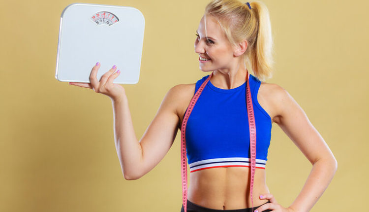 Mënyra si peshoheni ju ndihmon të humbisni më shumë kilogramë