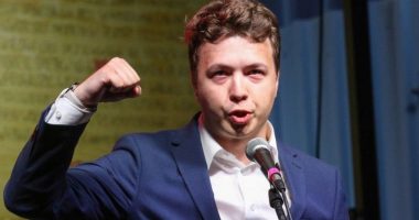 “Dorëzohet” Bjellorusia, liron nga burgu gazetarin kritik