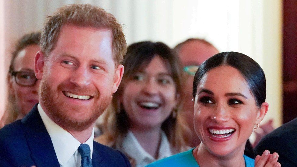 Ardhja në jetë e Lilibet Diana, Familja Mbretërore uron Princ Harry dhe Meghan