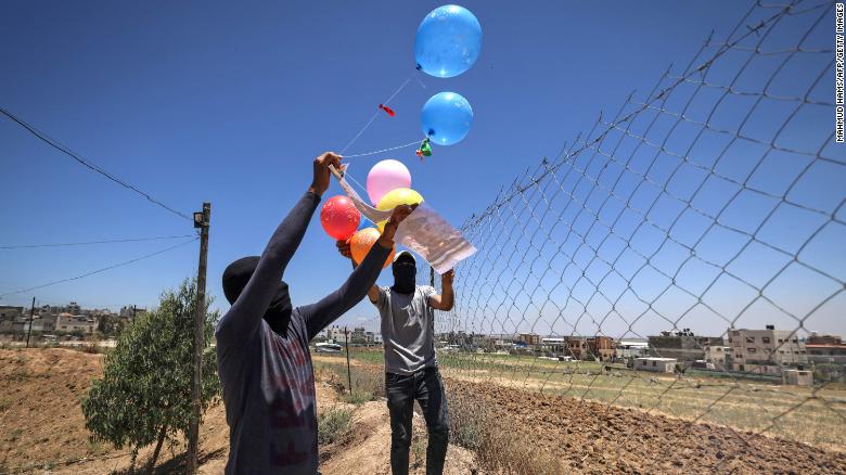 Rinisin sulmet: “Tullumbacet e zjarrit”, armët e reja të konfliktit Izrael-Palestinë