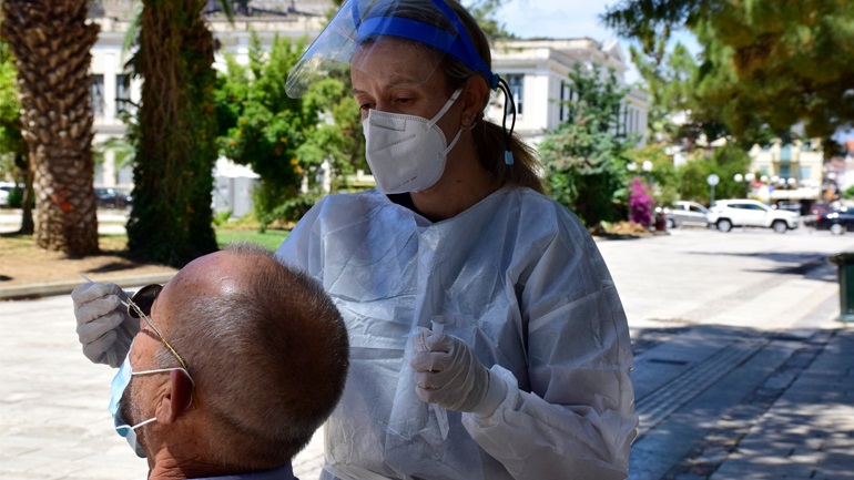 Ulen infektimet, rritet numri i viktimave nga COVID-19 në Greqi