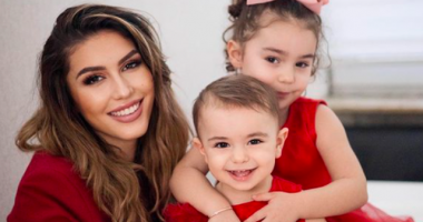 Blogerja e njohur shqiptare bëhet nënë për herë të tretë, dalin pamjet e para nga spitali