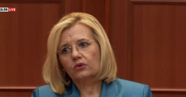 Hysi: Meta nuk e respektoi detyrën e tij, u bëri thirrje qytetarëve të rrëzojnë qeverinë