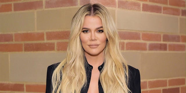 U krahasua me një alien, Khloe Kardashian iu përgjigjet kritikave për ndërhyrjet kirurgjikale