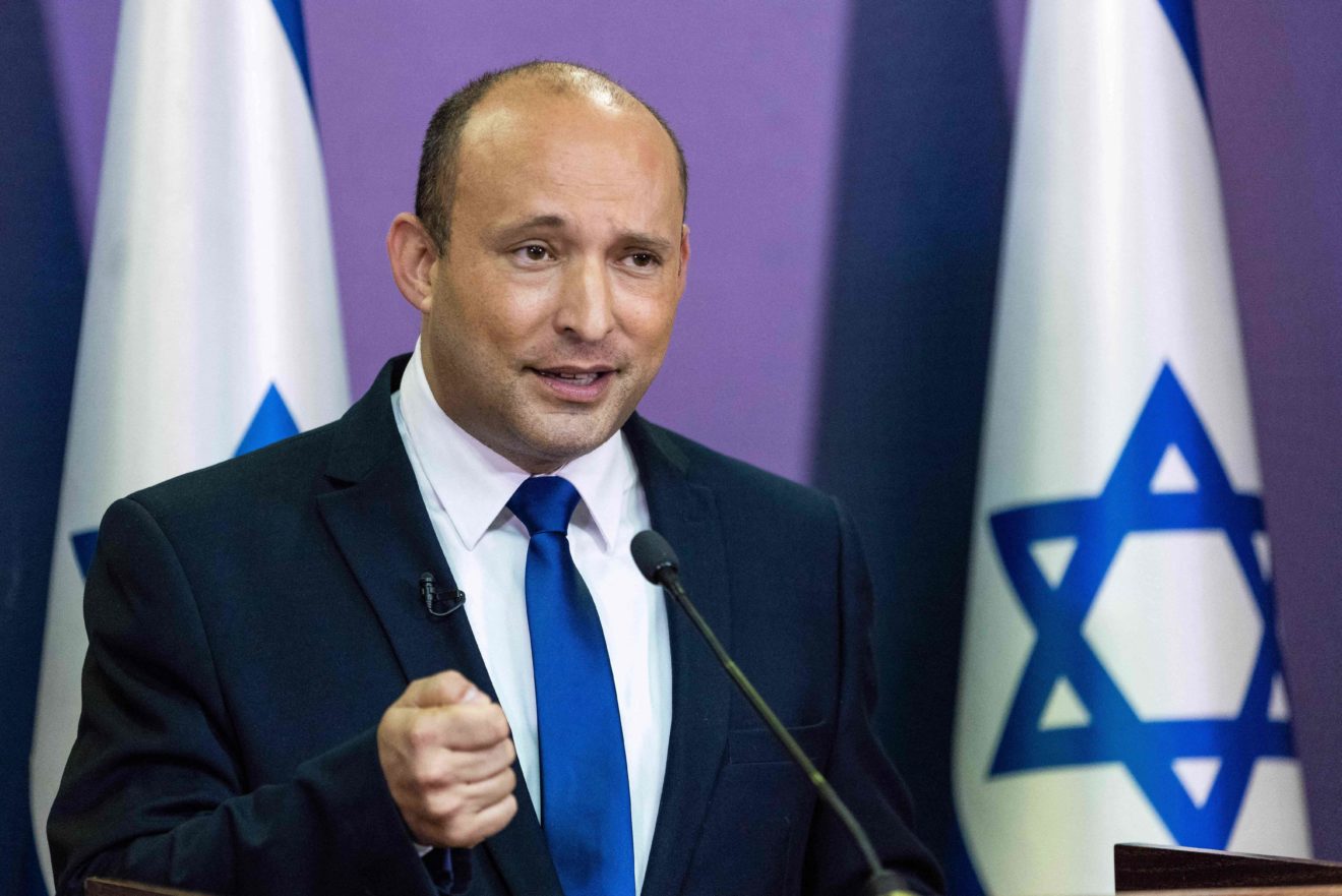 A mund të shkëlqejë Naftali Bennett nën hijen e Netanyahut?