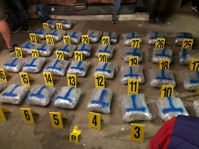 Sekuestrohet mbi 82 kilogram lëndë narkotike, 6 të arrestuar në Kosovë