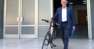 Historia e gjyqtarit, shkoi me biçikletë përballë vettingut, por nuk justifikoi 135 mijë euro