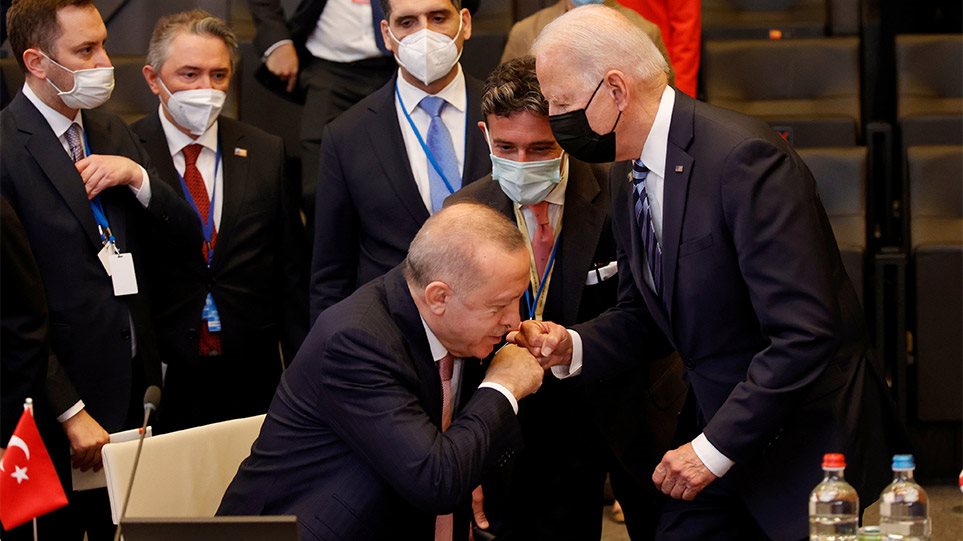 Biden dhe Erdogan takohen për herë të parë në Samitin e NATO-s