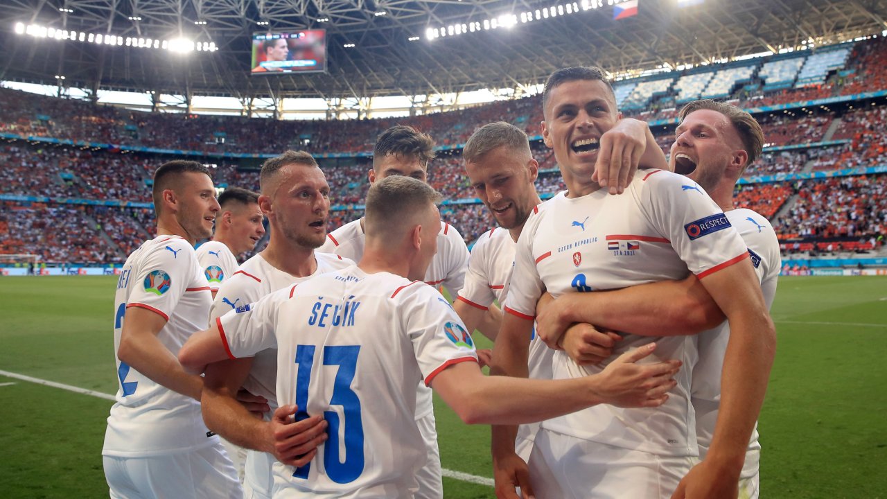 VIDEO/ Euro 2020: Çeki-Danimarkë çerekfinalja e parë, Holanda në lot