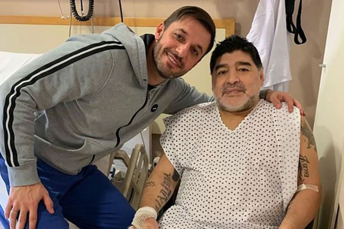 Vdekja e Diego Maradona, rihapet gjyqi për mjekët e akuzuar