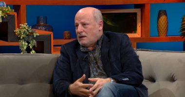 Arbër Ahmetaj fiton Festivalin e Poezisë: Njerëzit nuk e besonin që unë mund të shkruaja kështu