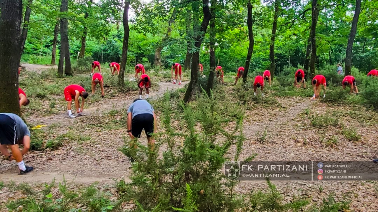 Stërvitje “top sekret”, Partizani zbret në fushë dhe “inatos” tifozët