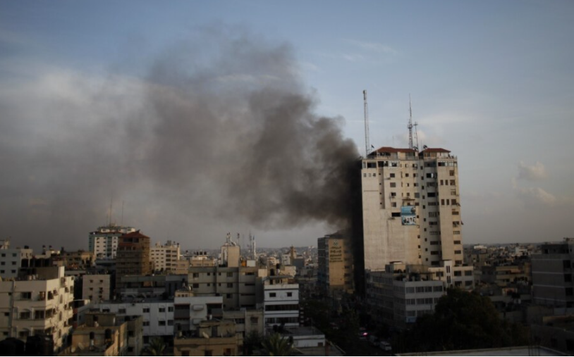 Izraeli shpjegon për AP arsyet e bombardimit të ndërtesës në Gaza