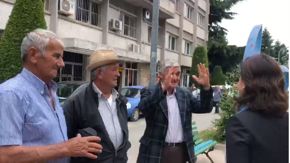 VIDEO/ Pogradecarët ngrihen në këmbë dhe kërkojnë drejtësi nga Yuri Kim