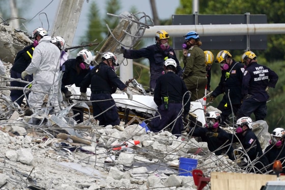 Dita e 13 e kërkimeve, shkon në 32 numri i viktimave nga shembja e ndërtesës në Miami