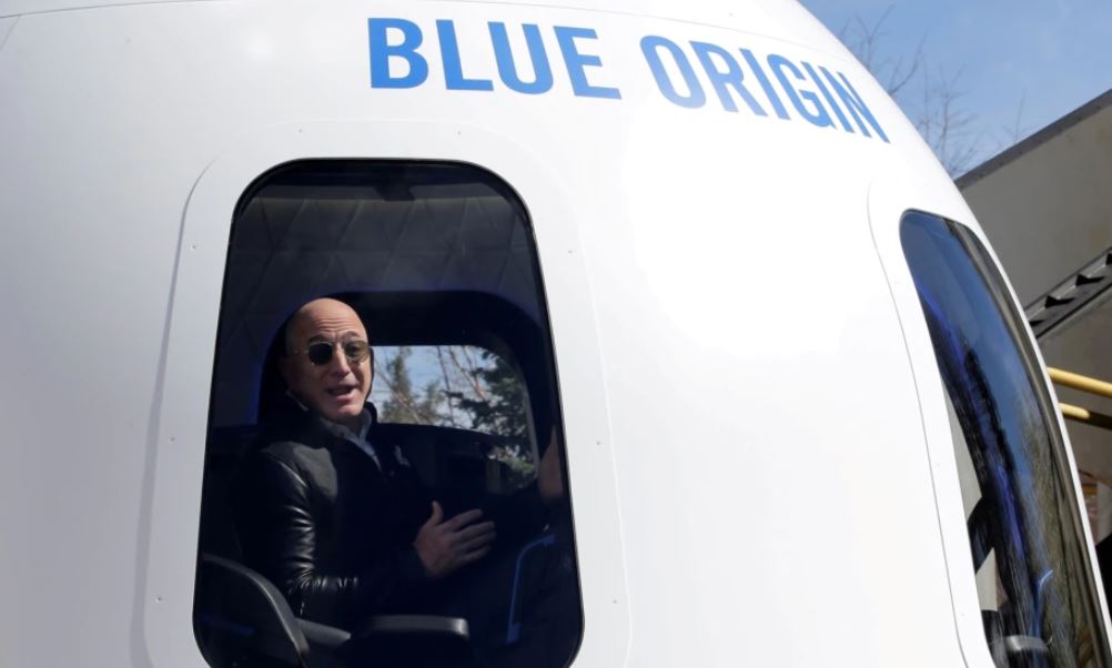 Bezos dhe Branson “nuk janë ende” astronautë