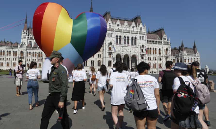 BE nis procedura ligjore kundër Hungarisë e Polonisë shkaku i LBGT-së