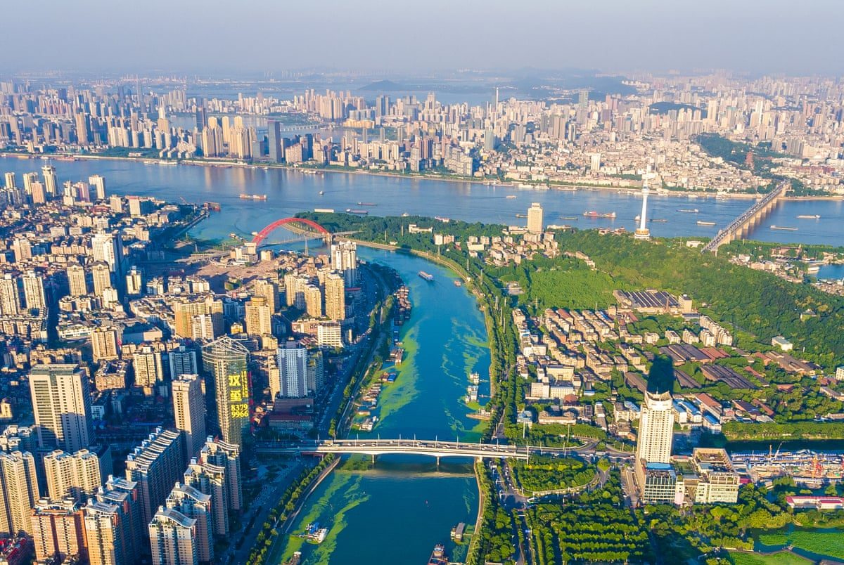 Kina po krijon qytete “sfungjer” për t’u mbrojtur nga përmbytjet