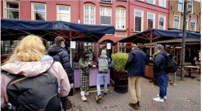 Rriten infeksionet me Covid, Holanda rikthen masat kufizuese