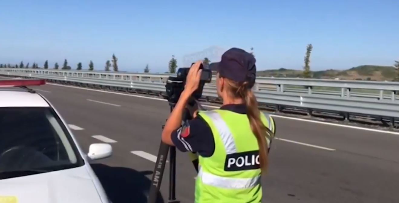 Kontrolle me dron nga veriu në jug, policia apel shoferëve: S’kemi qëllim gjobën se ndryshe s’do ju lajmëronim