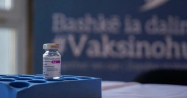 Kosova pranon mbi 182 mijë doza të vaksinës nga Norvegjia