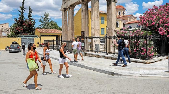 Mbi 2000 raste të reja në Greqi, humbin jetën 5 pacientë