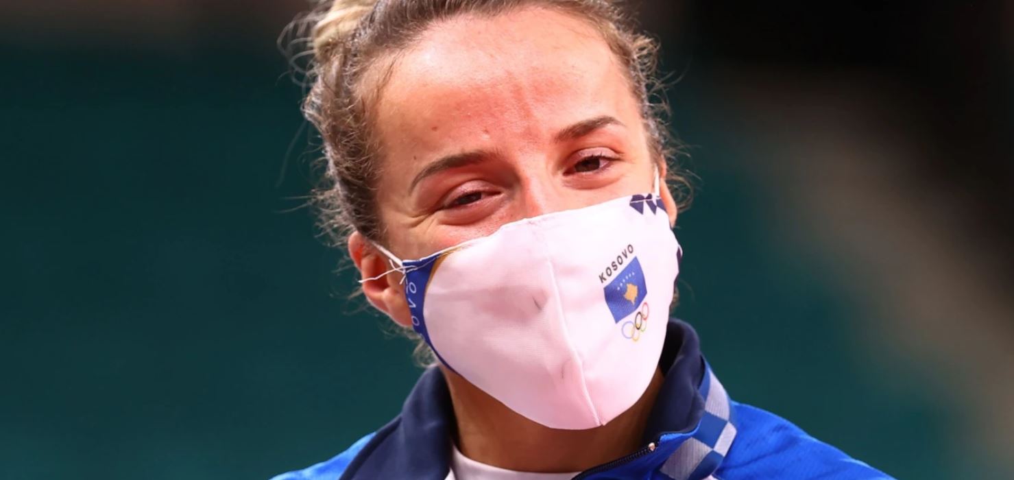 Në shtëpinë e fitueses së medaljes së artë Distria Krasniqi