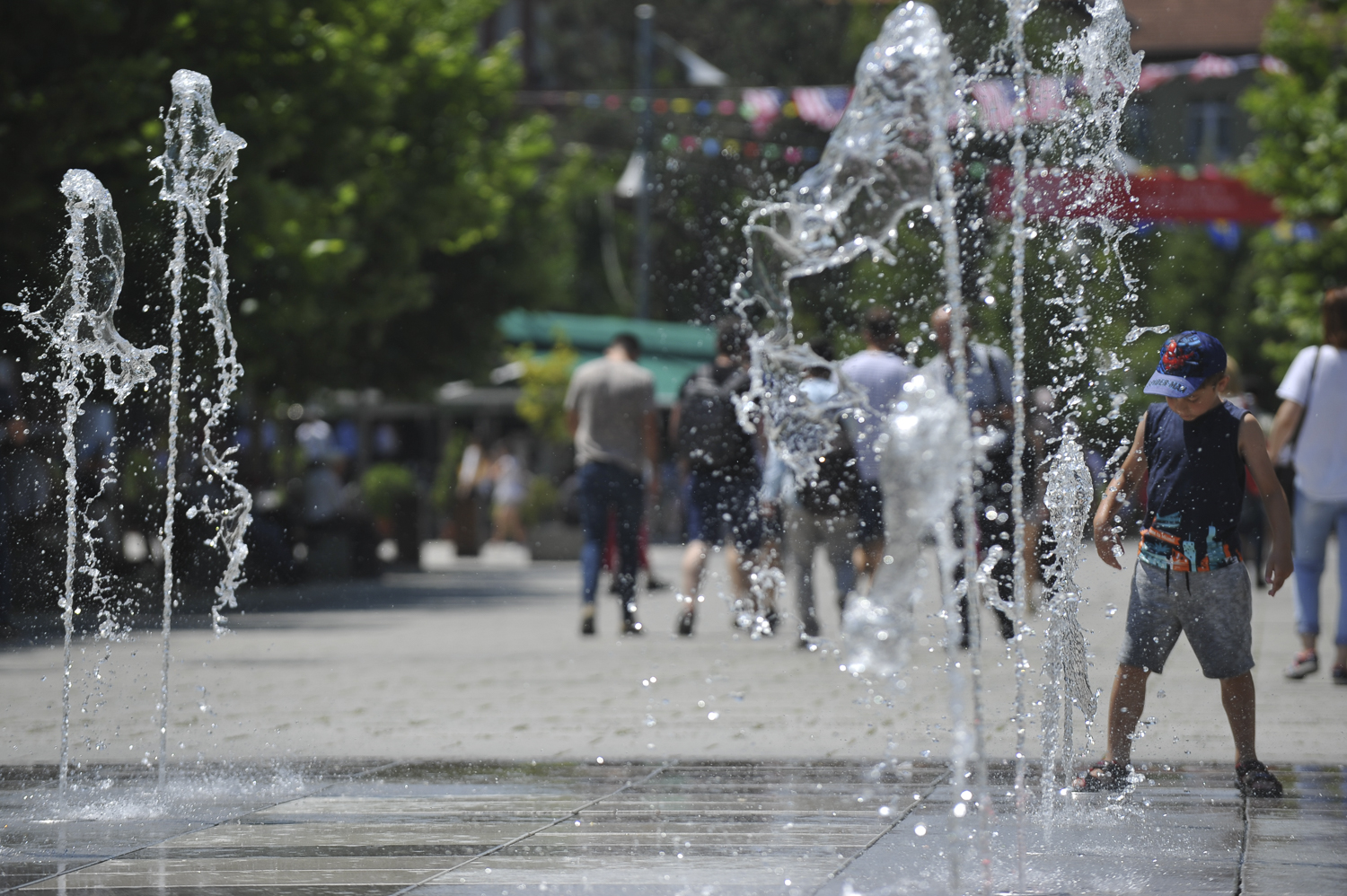 Temperatura deri në 39 gradë, njihuni me parashikimin e motit për sot