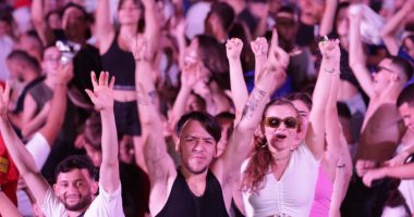 Pamjet nga sheshi “Skënderbej”, mijëra tifozë në ndjekin finalen Itali-Angli