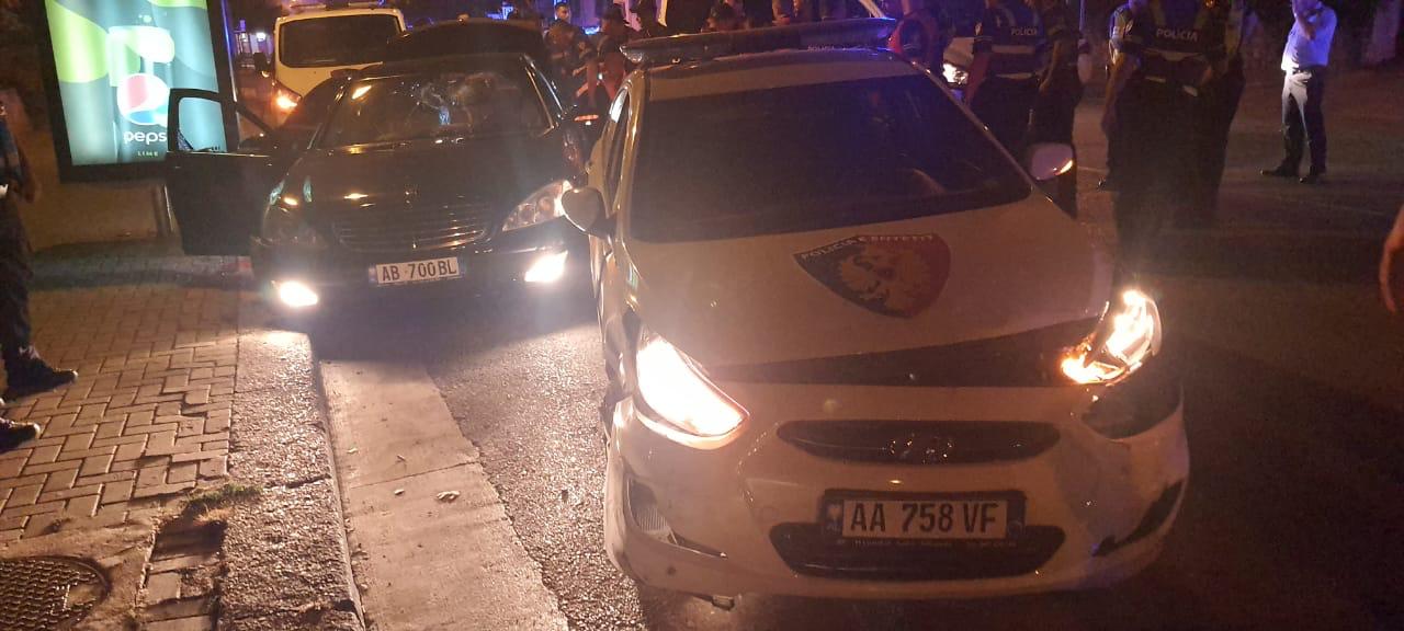 Kryente manovra të rrezikshme dhe përplasi policin, arrestohet 33-vjeçari në Tiranë