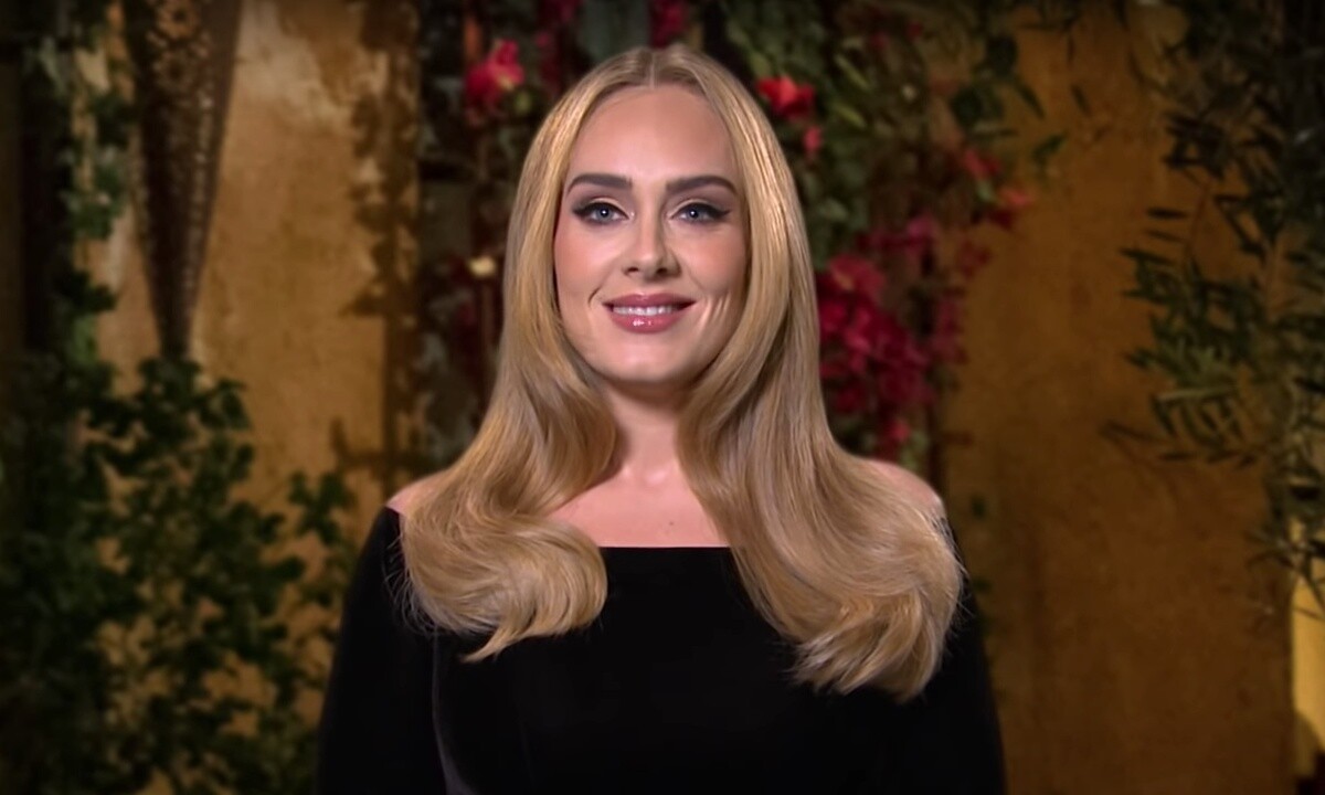 Adele shfaqet në publik me të dashurin e ri