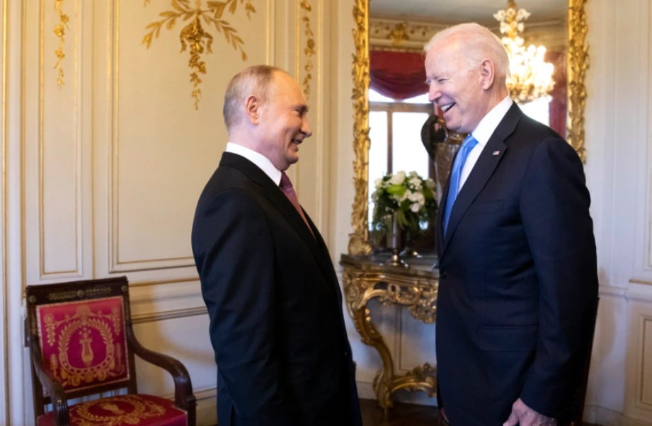 Biden bisedë telefonike me Putin: Duhen ndërmarrë veprime kundër kriminelëve kibernetikë