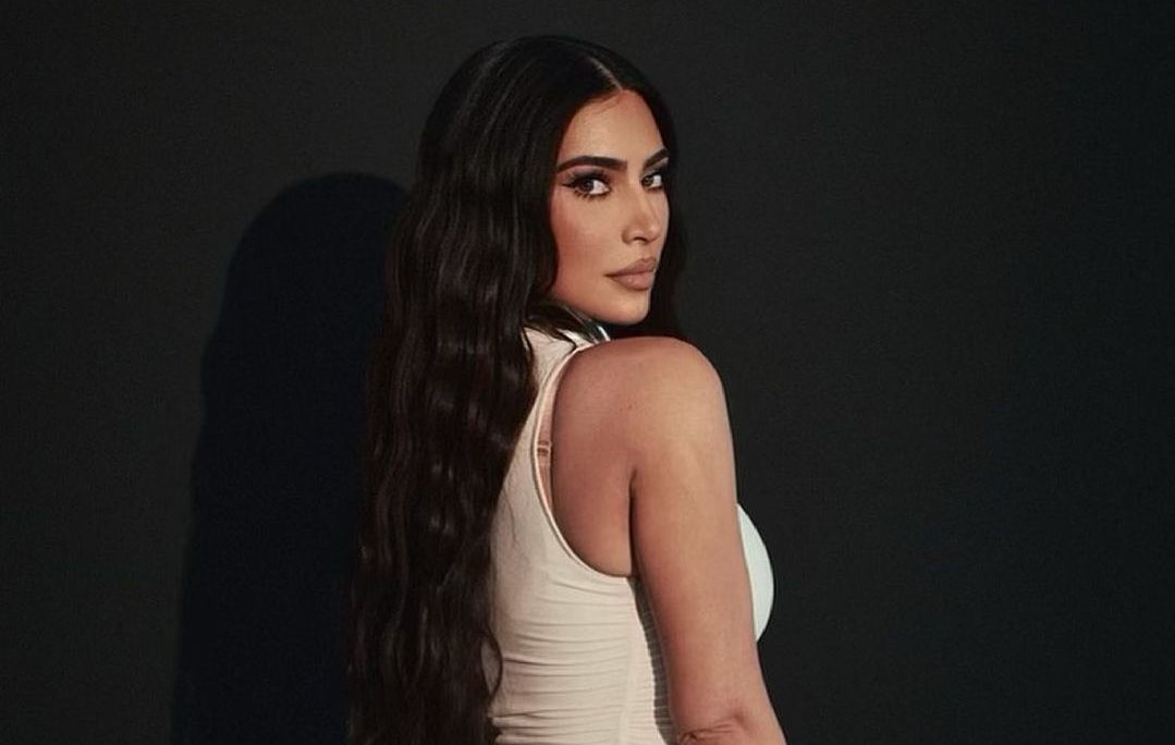 Kim Kardashian ndan pozat joshëse për 225 milion ndjekësit në Instagram