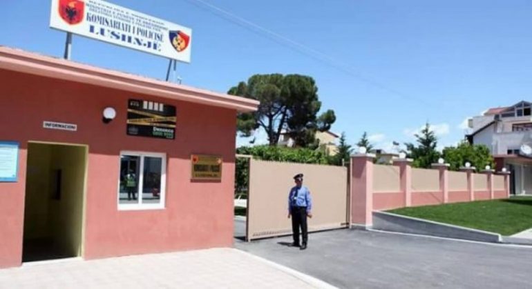 Konflikt për pronat mes kushërinjve në Lushnje, një i vrarë dhe tre të plagosur, në kërkim autorët