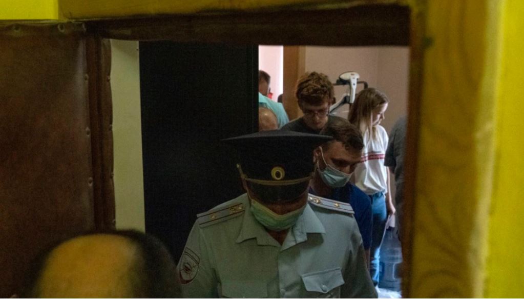 Rusia shpall median investigative, agjent të huaj