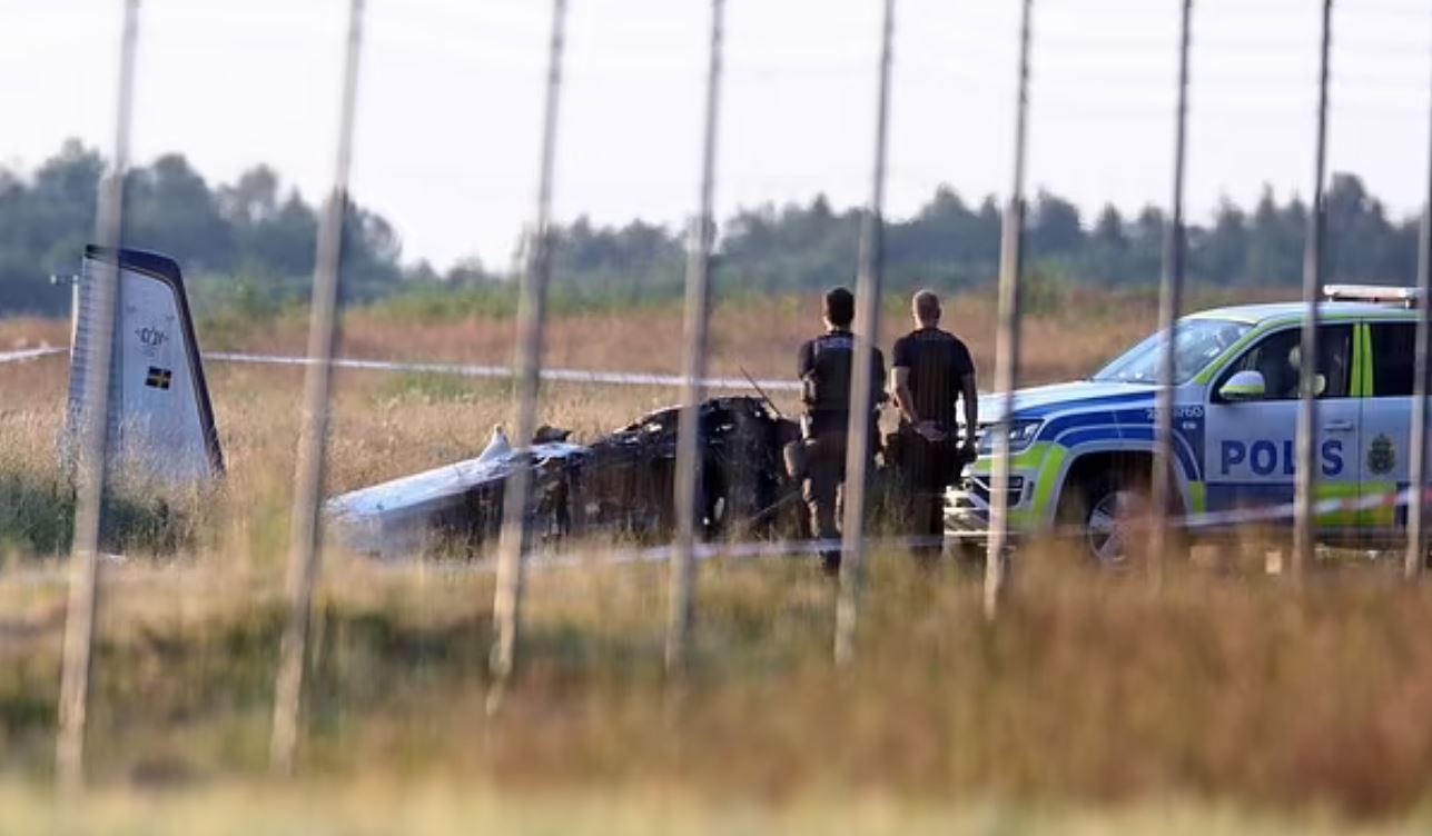 Rrëzohet helikopteri me parashutistë, 9 të vdekur në Suedi