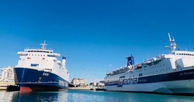 Trageti pësoi defekt, pasagjerët në Durrës protestë: S’na lajmëruan për anulimin e udhëtimit