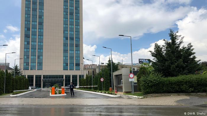 DW: Shumë kandidatë për zgjedhjet lokale probleme me ligjin