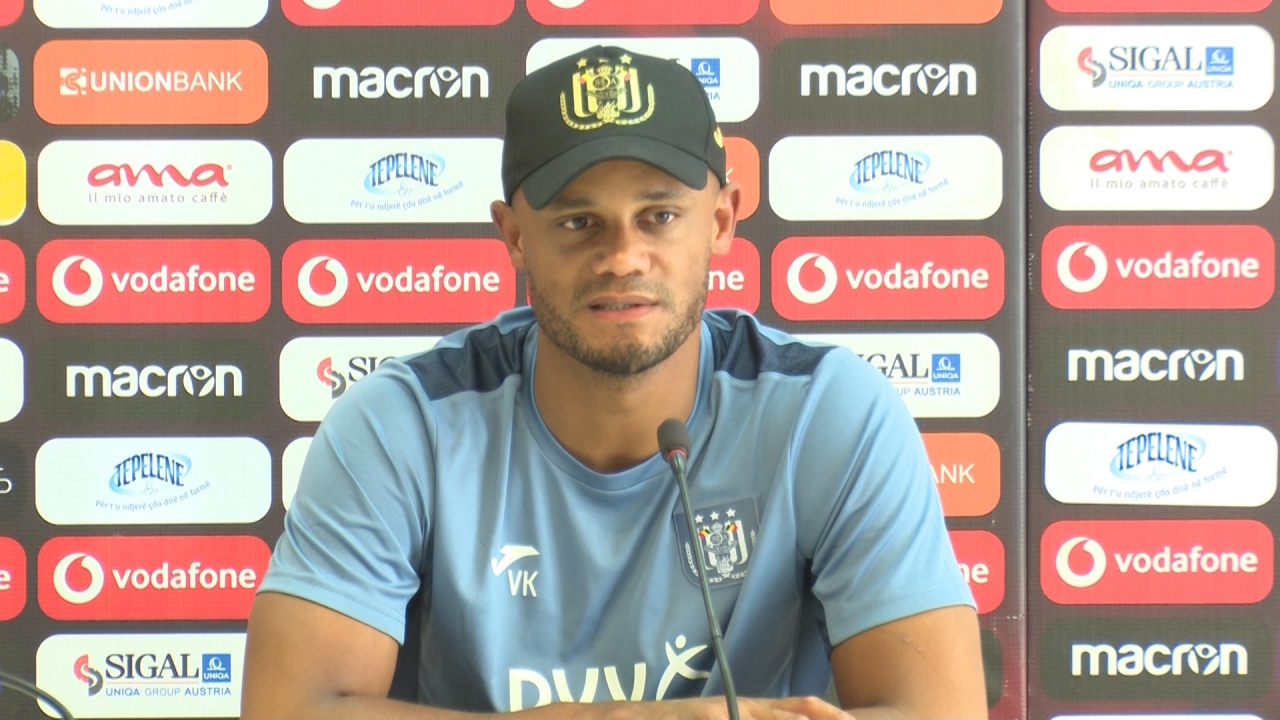 Vincent Kompany: E njoh Laçin, janë me meritë këtu! Luajnë futboll si vëllezër