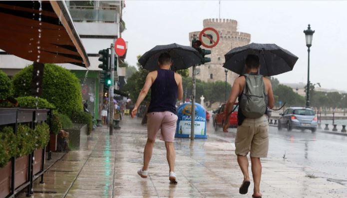 Të premten moti bën kthesën e madhe, erëra të forta dhe stuhi breshëri në disa zona në Greqi