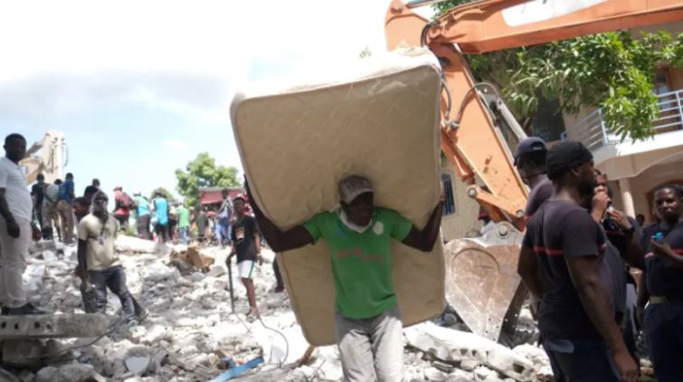 Tërmeti i fuqishëm në Haiti, shkon në 1 419 numri i viktimave