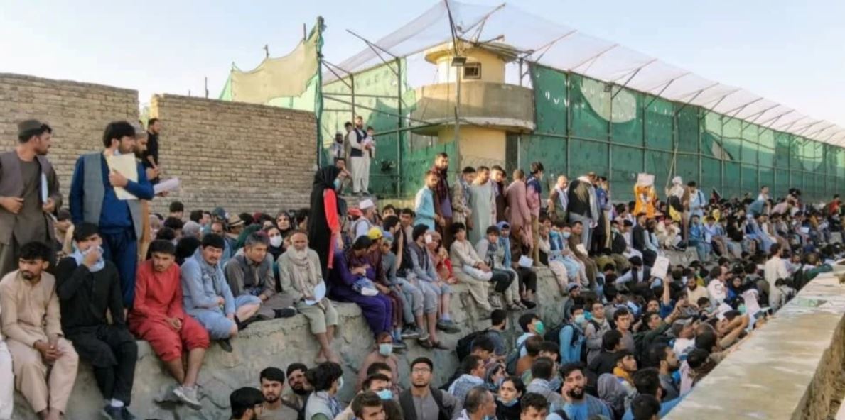 Sulmet ngadalësojnë evakuimin e afganëve drejt Maqedonisë së Veriut